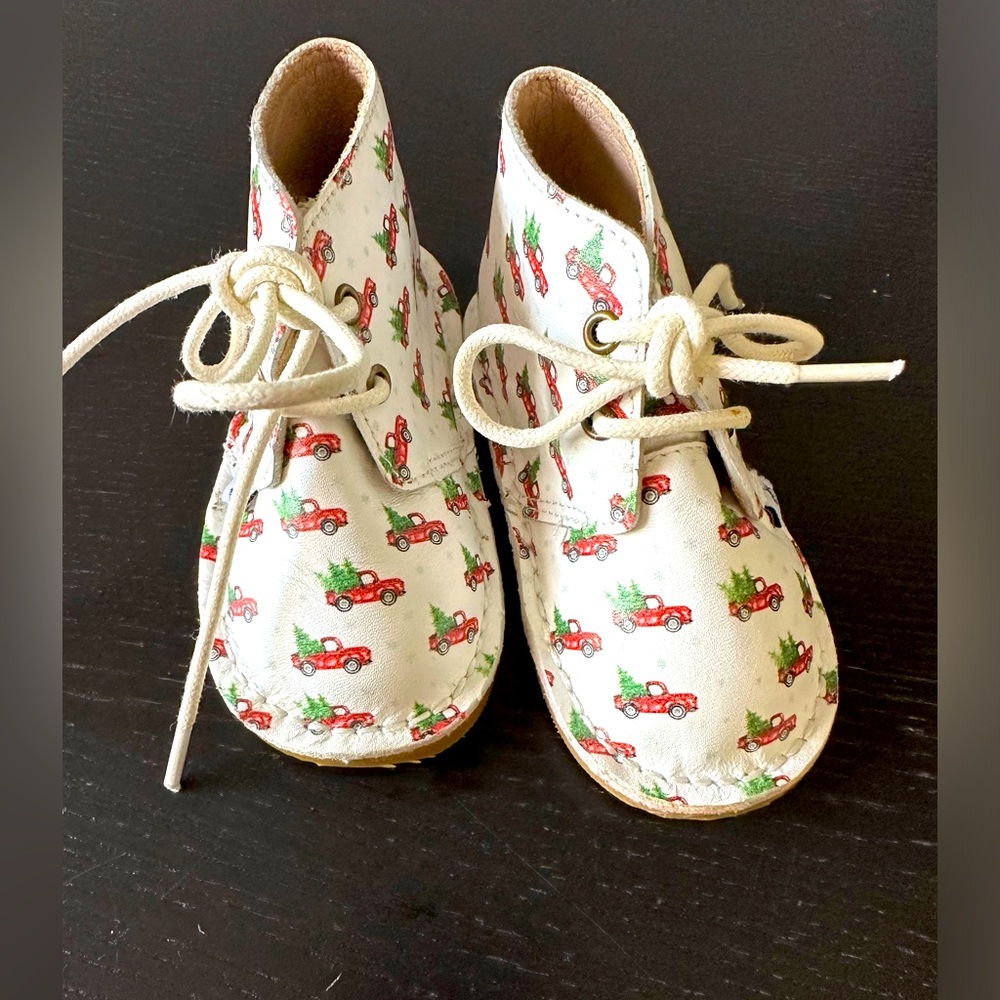 Monkey feet‎ kids